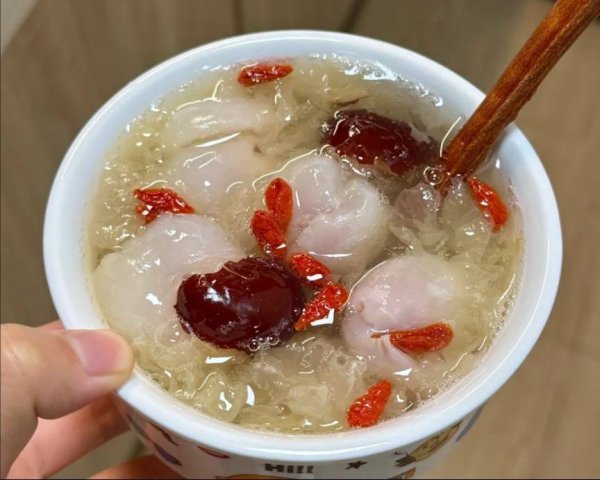 股票配资官方我 三伏天，不管有钱没钱，多喝这汤补水嫩肤气色好